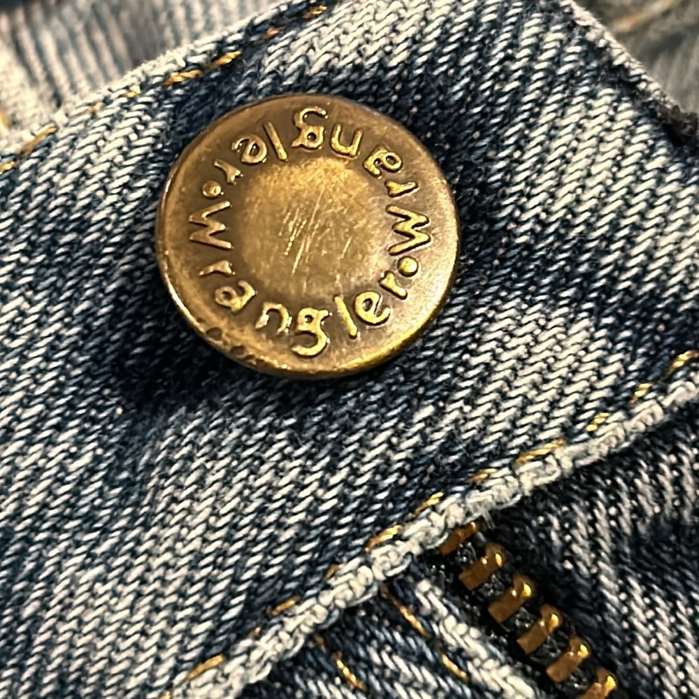 Wrangler Rugged Wear Jeans - Picture 6 of 10